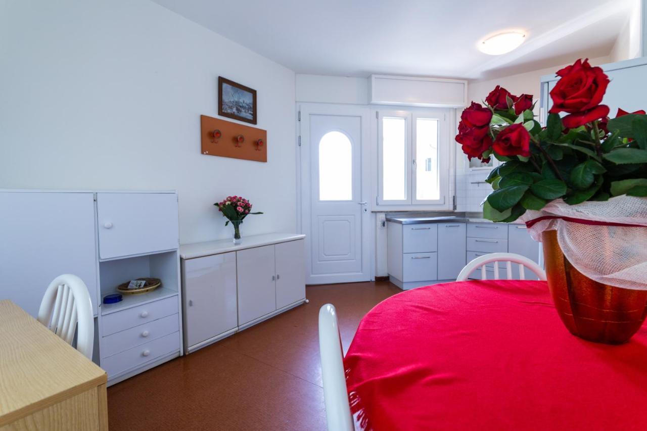 Villa Lucilla Lignano Sabbiadoro Luaran gambar